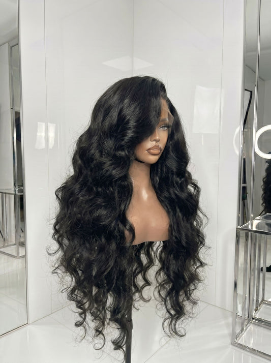 BELLA | RAW WAVY FRONTAL WIG