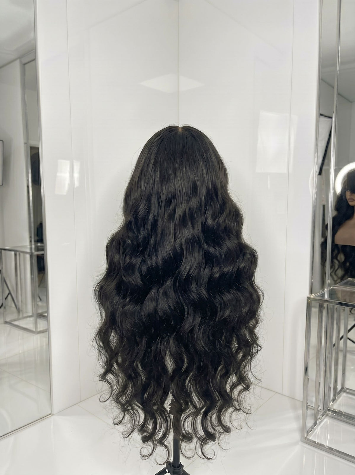 BELLA | RAW WAVY FRONTAL WIG