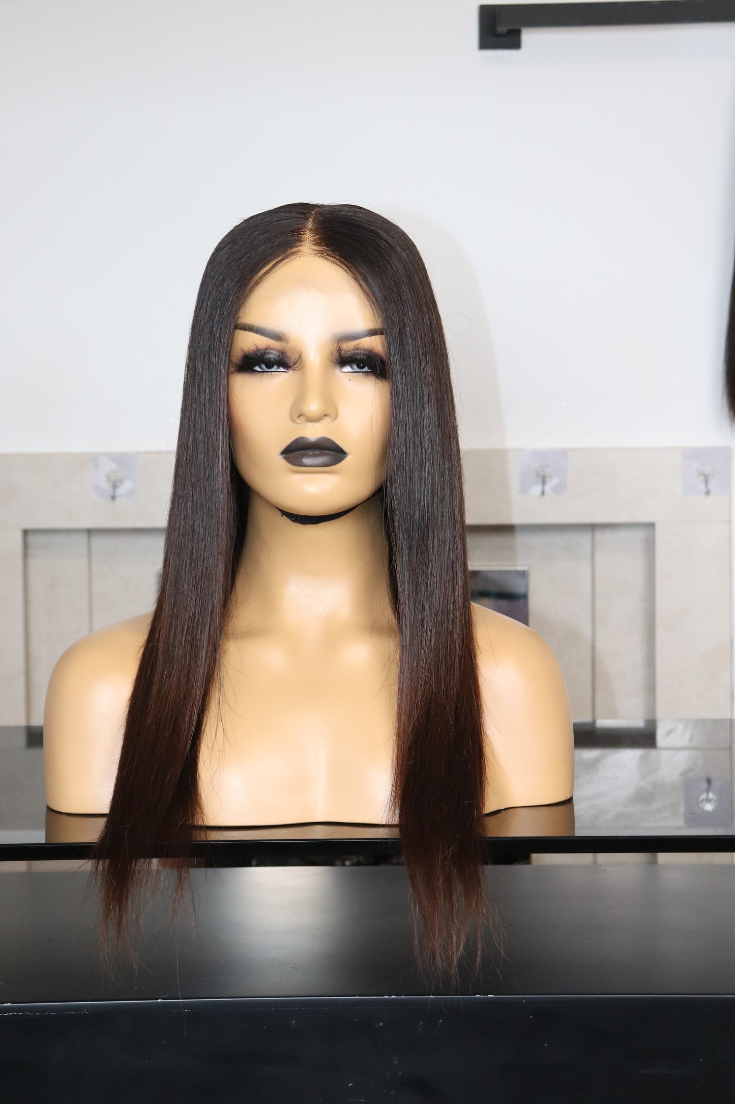 TALIA | RAW STRAIGHT CLOSURE WIG